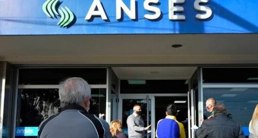Las jubilaciones y pensiones mínimas cobran un refuerzo de 17 mil pesos en julio