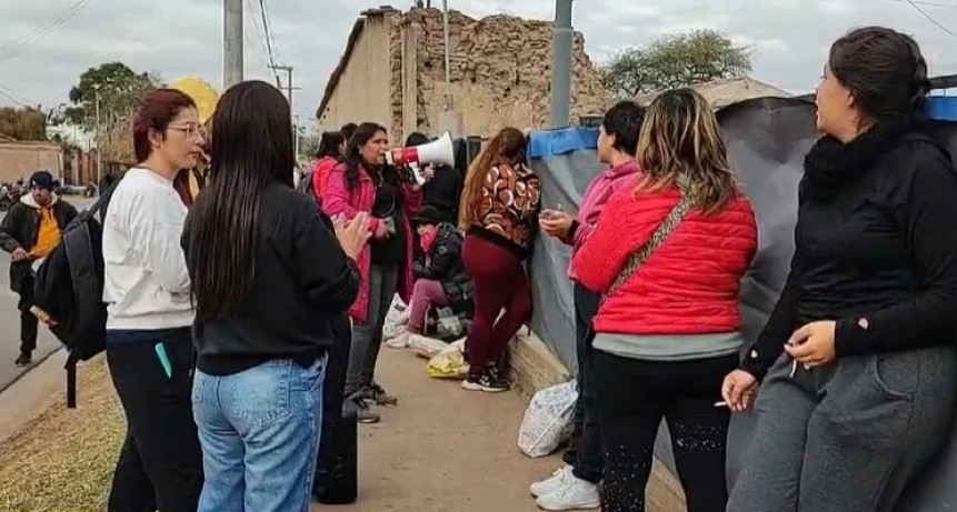 Trabajadores.textil, el alias donde los despedidos de Textilcom piden apoyo