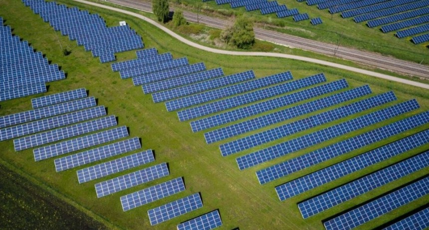 Granjas solares: un innovador proyecto para frenar el calentamiento global
