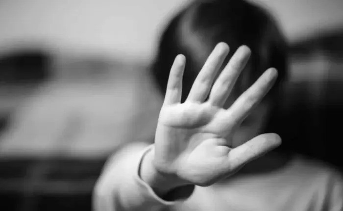 Denuncian a docente de colegio privado de San Isidro por presunto acoso sexual