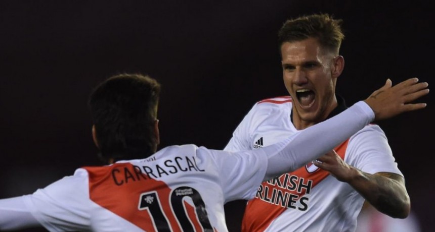 RIVER GOLEO A LANUS Y SIGUE SUMANDO