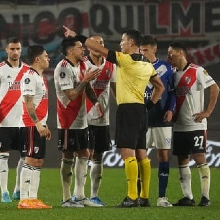 Velez dejo afuera a River