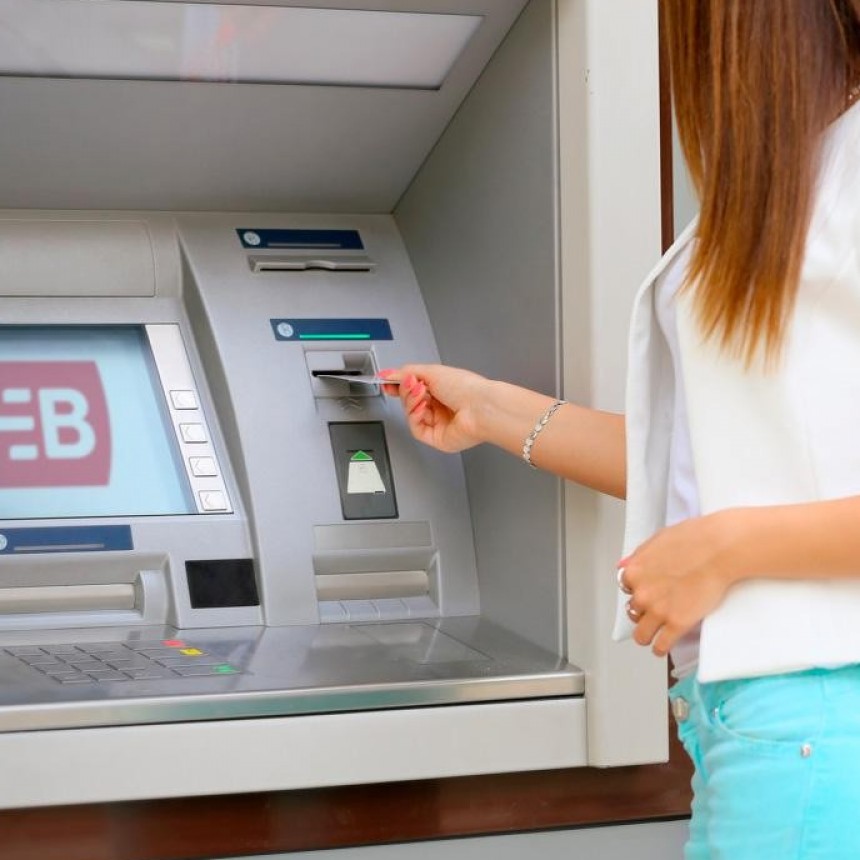 Economía anuncia cronograma de pagos de sueldos