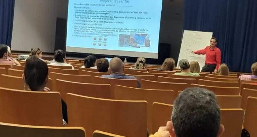 Económicas dictó capacitaciones para artesanas y artesanos por el Poncho