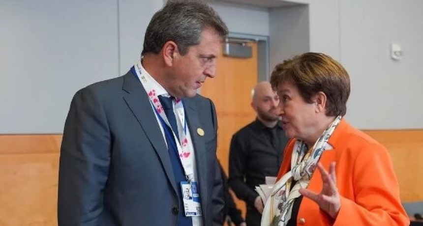 En medio de la tensión con el FMI por eI gasto, el Banco Central emitió $1 billón en una semana para cubrir el déficit