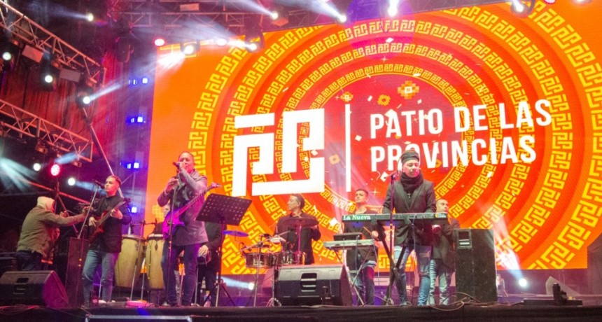 El Mago y La Nueva llenó de cumbia el Patio de las Provincias