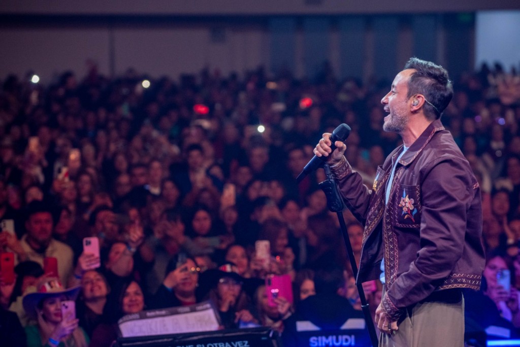 Luciano Pereyra emocionó “hasta el alma” en una noche inolvidable del Poncho 2025