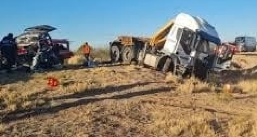 Tragedia en Ruta 60: tres muertos y dos menores graves