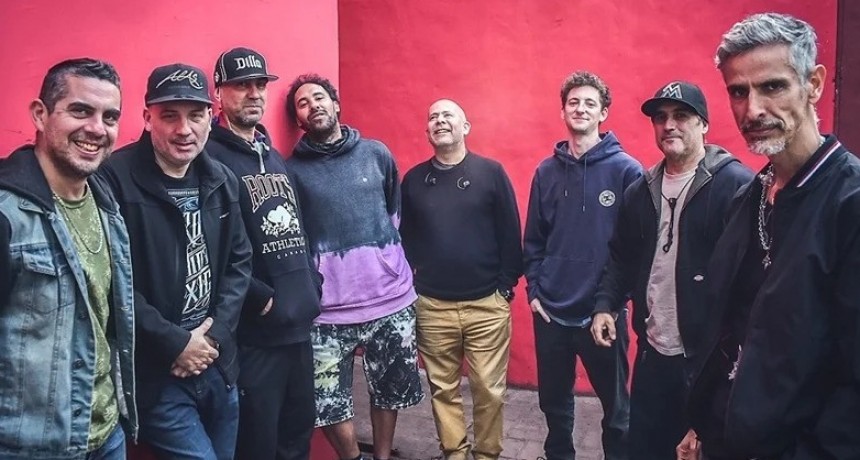 Poncho Reggae: Los Cafres y Doña Inés brillaron en El Patio
