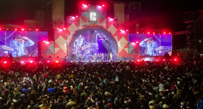 Poncho 2025: Una multitud vibró al ritmo de la amistad y la cumbia en el Día del Amigo