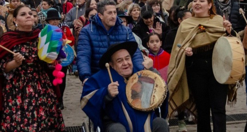 Nicolás Altamiranda: el coplero del oeste que canta desde Mutquín al corazón de Catamarca