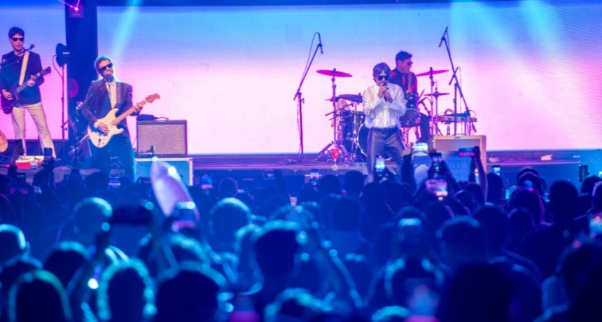 Turf copó y brilló a puro rock en la penúltima noche del Poncho