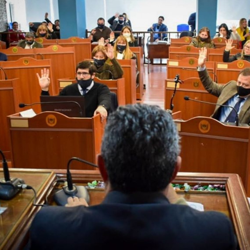 Julio Guzman asumio como legislador provincial