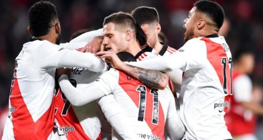 River perdía y terminó goleando 5-1 a Barracas