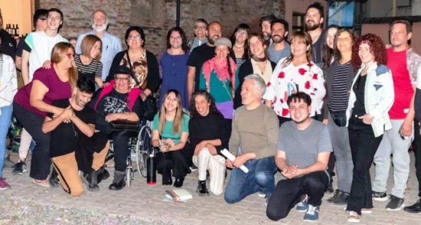 Entregaron equipamientos para salas teatrales por 9 millones de pesos