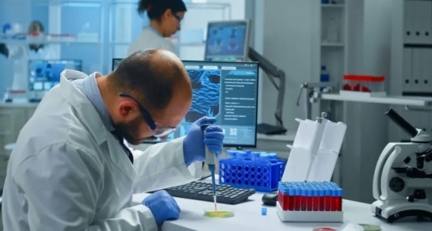 Laboratorios de análisis clínicos amenazan con no atender a pacientes
