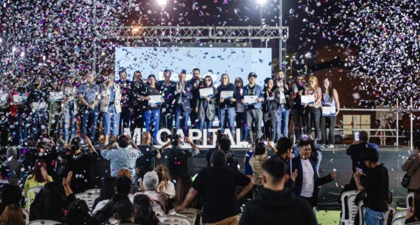 Exitosa Escuela de Emprendedores: Más de 670 egresados recibieron sus certificados en una emotiva ceremonia