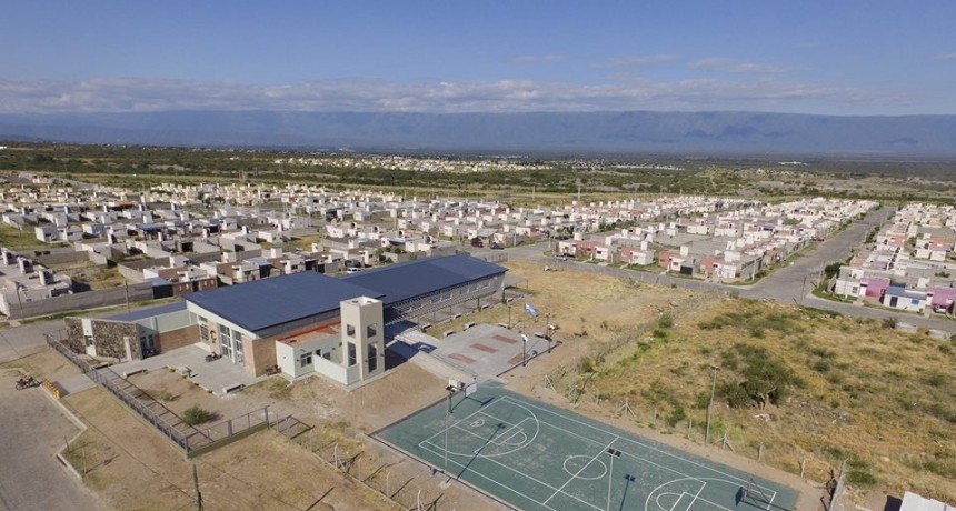 501 familias catamarqueñas recibieron su nuevo hogar en Valle Chico 