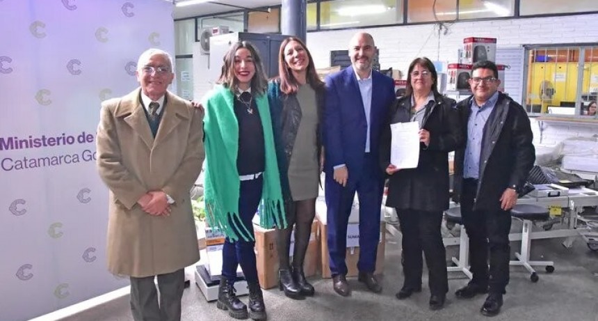 Entrega de equipamiento a diferentes Áreas Programáticas