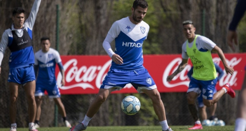 VELEZ RECIBE A PEÑAROL