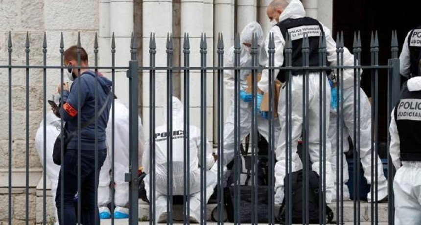 ATAQUE TERRORISTA EN FRANCIA