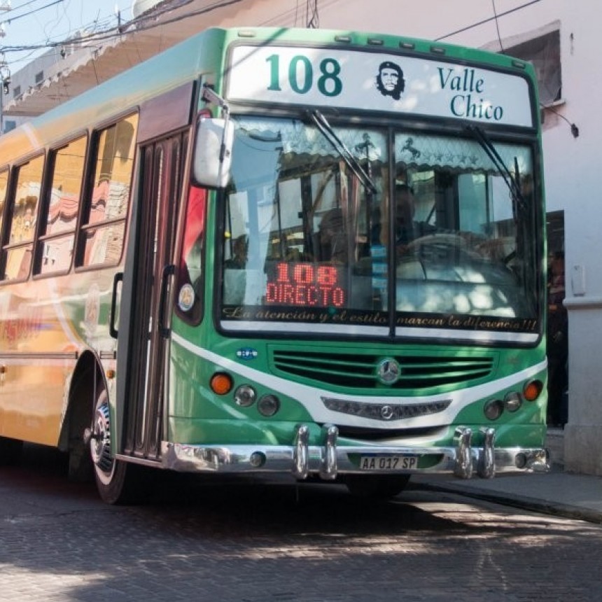 Mañana continuara el paro de colectivos