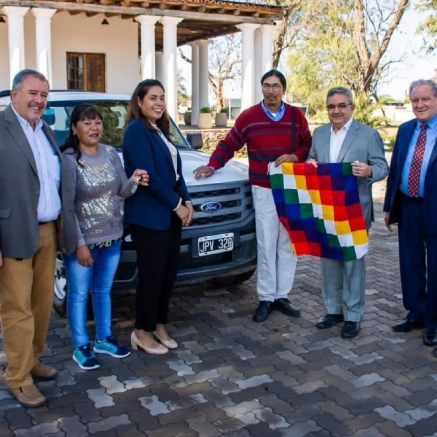YMAD entrego una camioneta para urgencias a una comunidad originaria