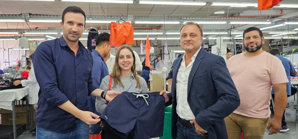 Lacoste comenzó a producir prendas en Catamarca