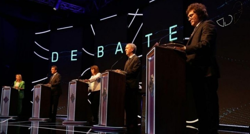 Con fuertes cruces por la economía, Massa y Bullrich buscaron polarizar con Milei en el primer debate presidencial