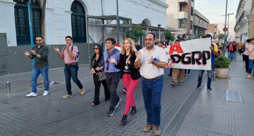 Empleados públicos marcharán hoy para reclamar salarios dignos