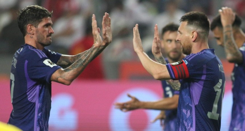 Argentina volvió a ganar en Eliminatorias con un doblete de Messi