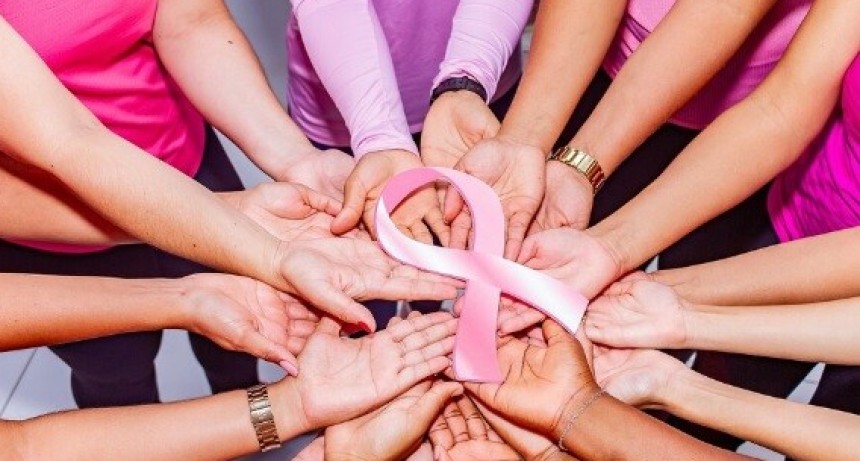 Día Mundial contra el Cáncer de Mama en el mes rosa