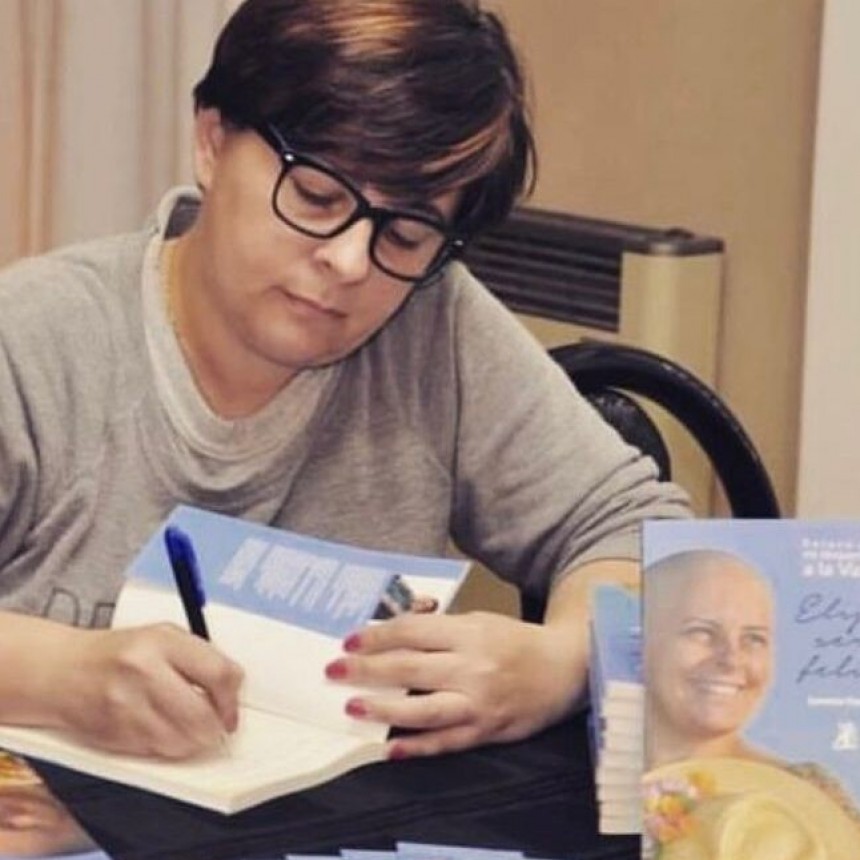 Escribir fue su terapia inspiradora para superar las adversidades de la vida