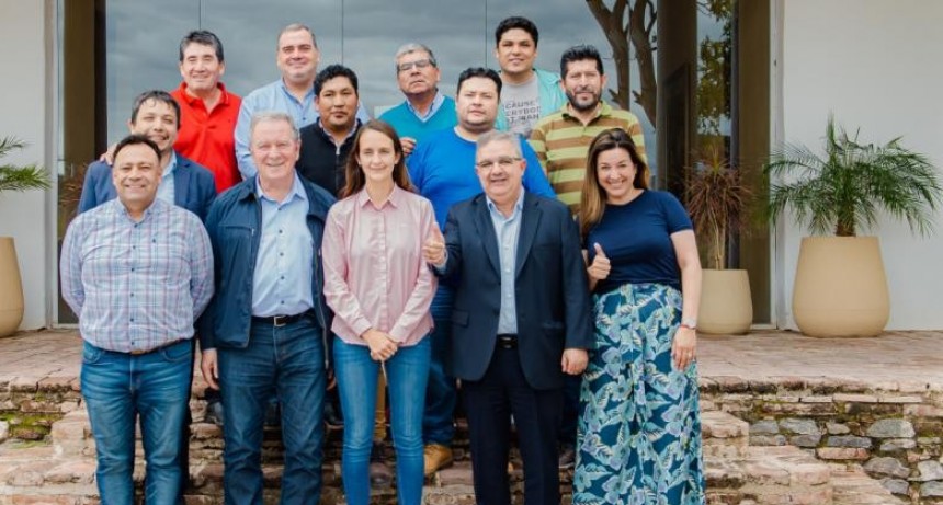 Intendentes de Belén se reunieron con el Gobernador para ratificar apoyo a Sergio Massa de cara al balotaje