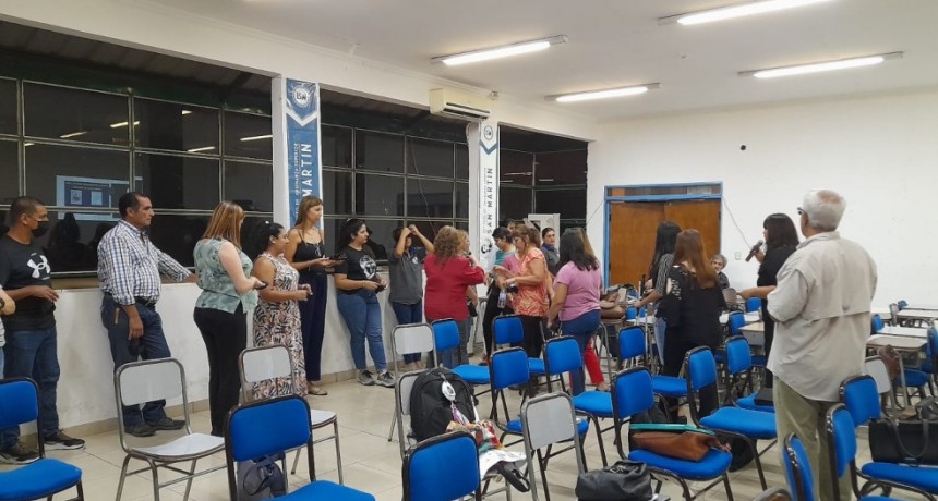 Se capacitó a docentes del Instituto “San Martín” en temáticas inclusivas