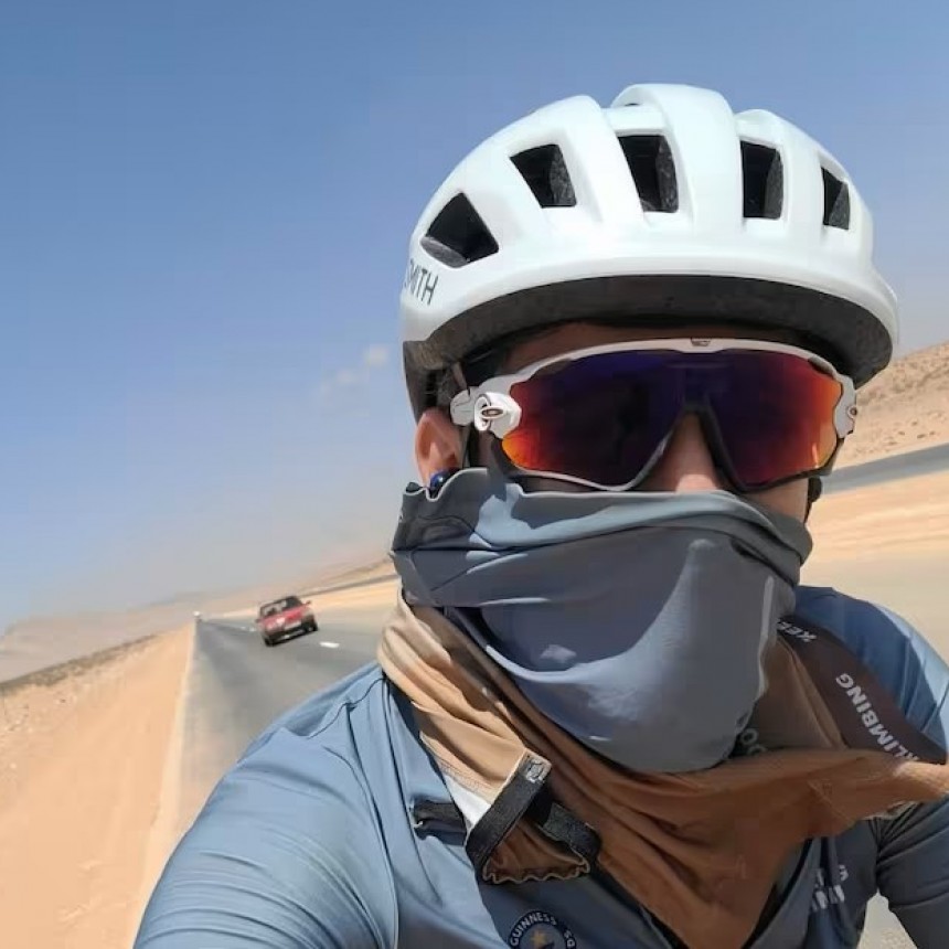 El récord del argentino que cruzó el desierto de Sahara en bicicleta