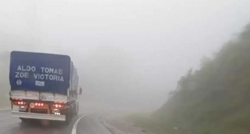 Precaución por lluvia y neblina en Cuesta del Totoral