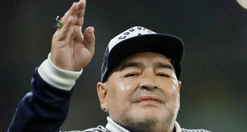MURIÓ DIEGO ARMANDO MARADONA