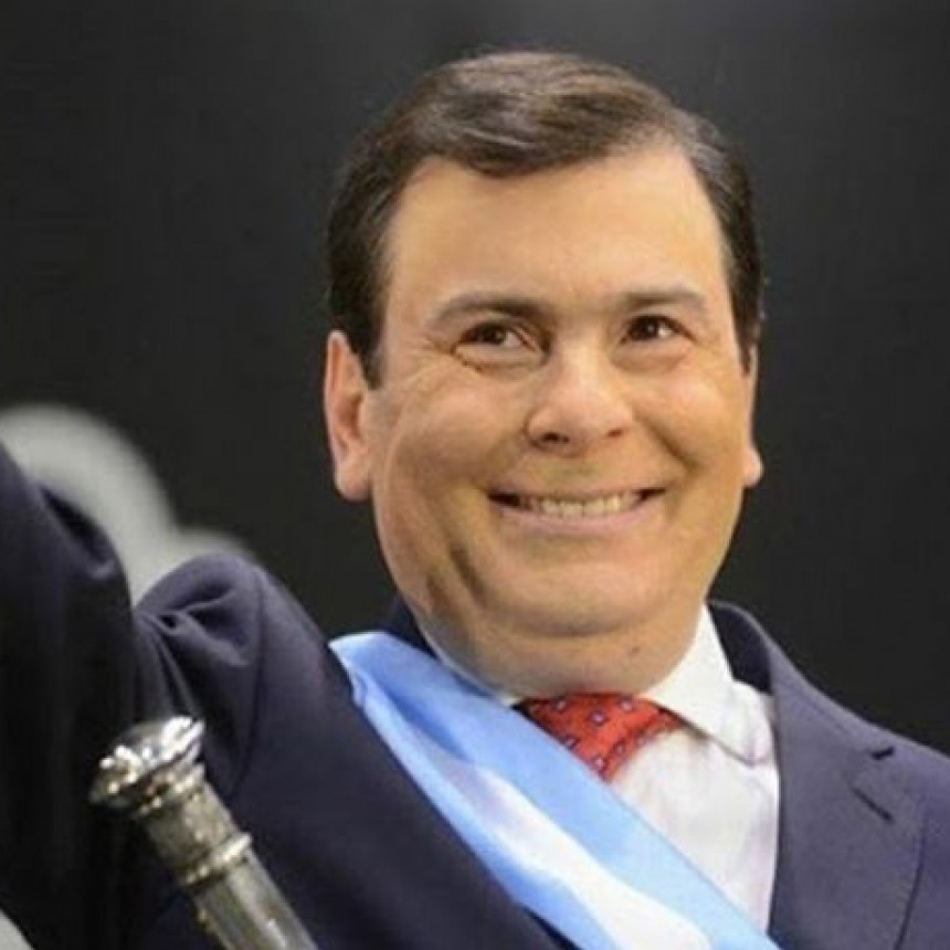 Zamora dara un bono de 200 mil pesos y 95% de aumento para empleados publicos