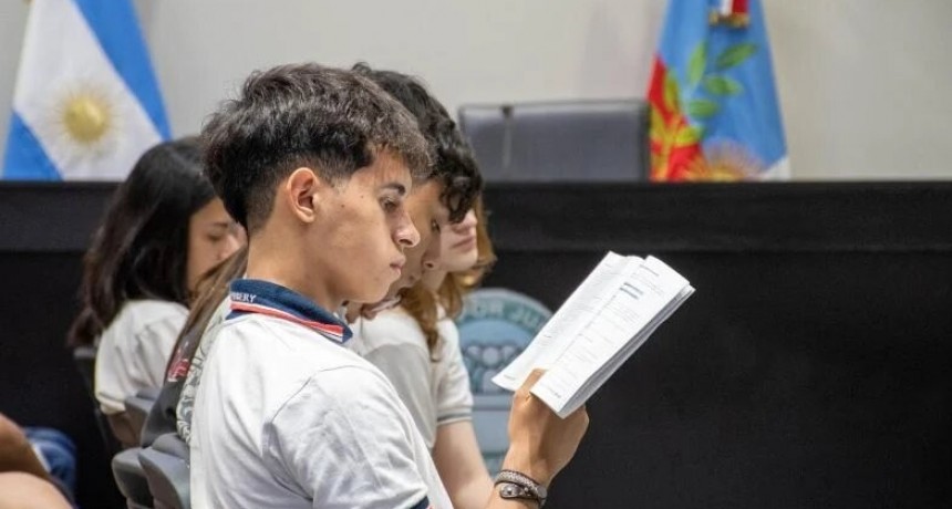 Alumnos participaron de una actividad informativa sobre Juicios por Jurados