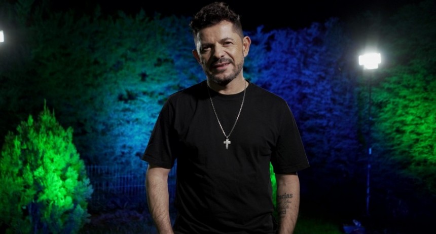 Fue carnicero, le cantó a Carlos Monzón y ahora es un ícono de la cumbia santafesina