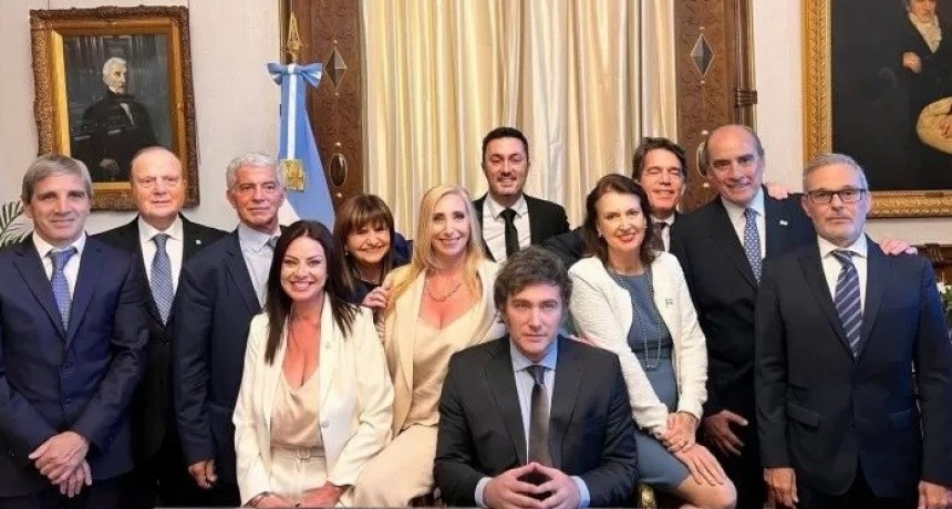 ¿Qué ministerios eliminó Javier Milei y cuáles quedan?