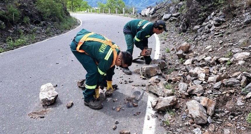 Vialidad Provincial recorre las zonas afectadas por el temporal